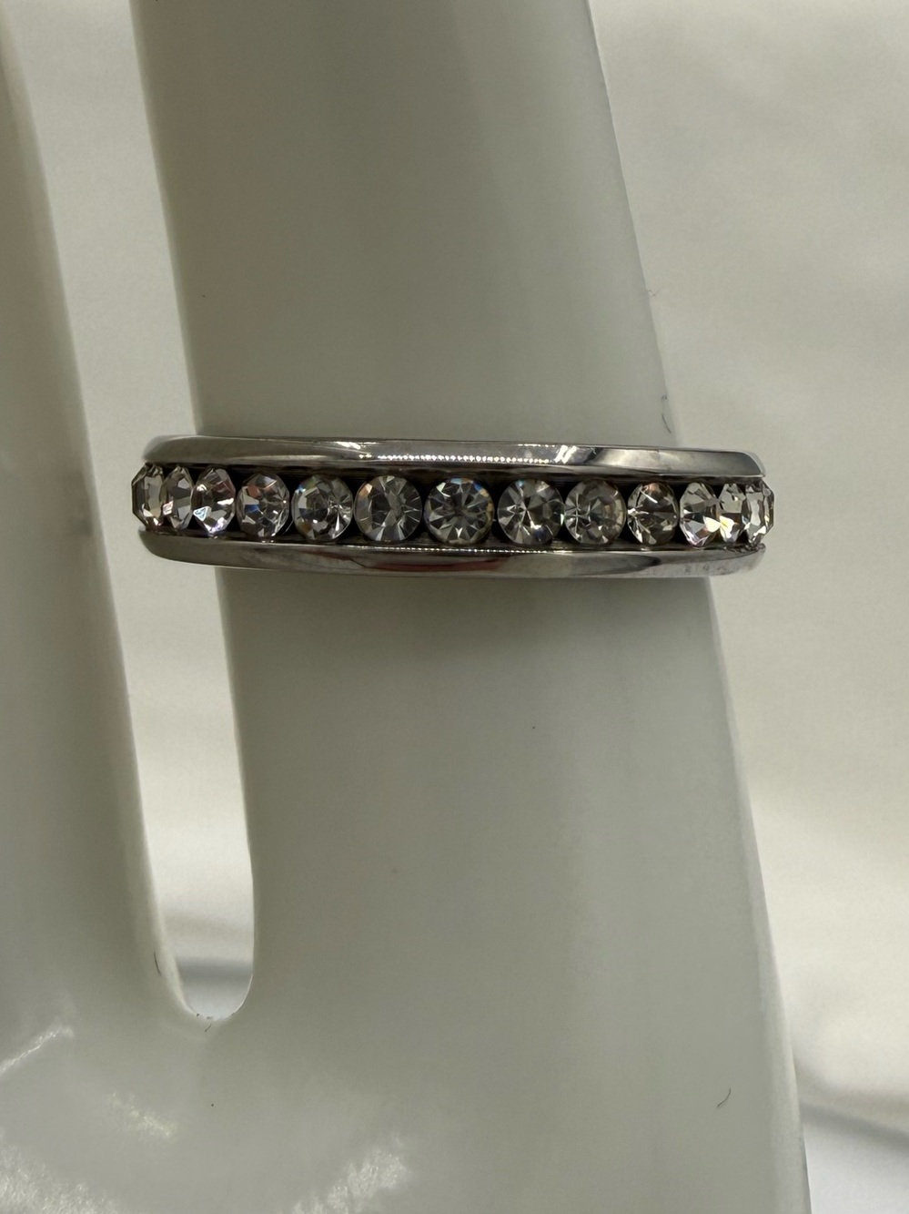 Silver Tone Sz 7 Clear Crystal Eternity Band Ring Sparkling Statement Elegan